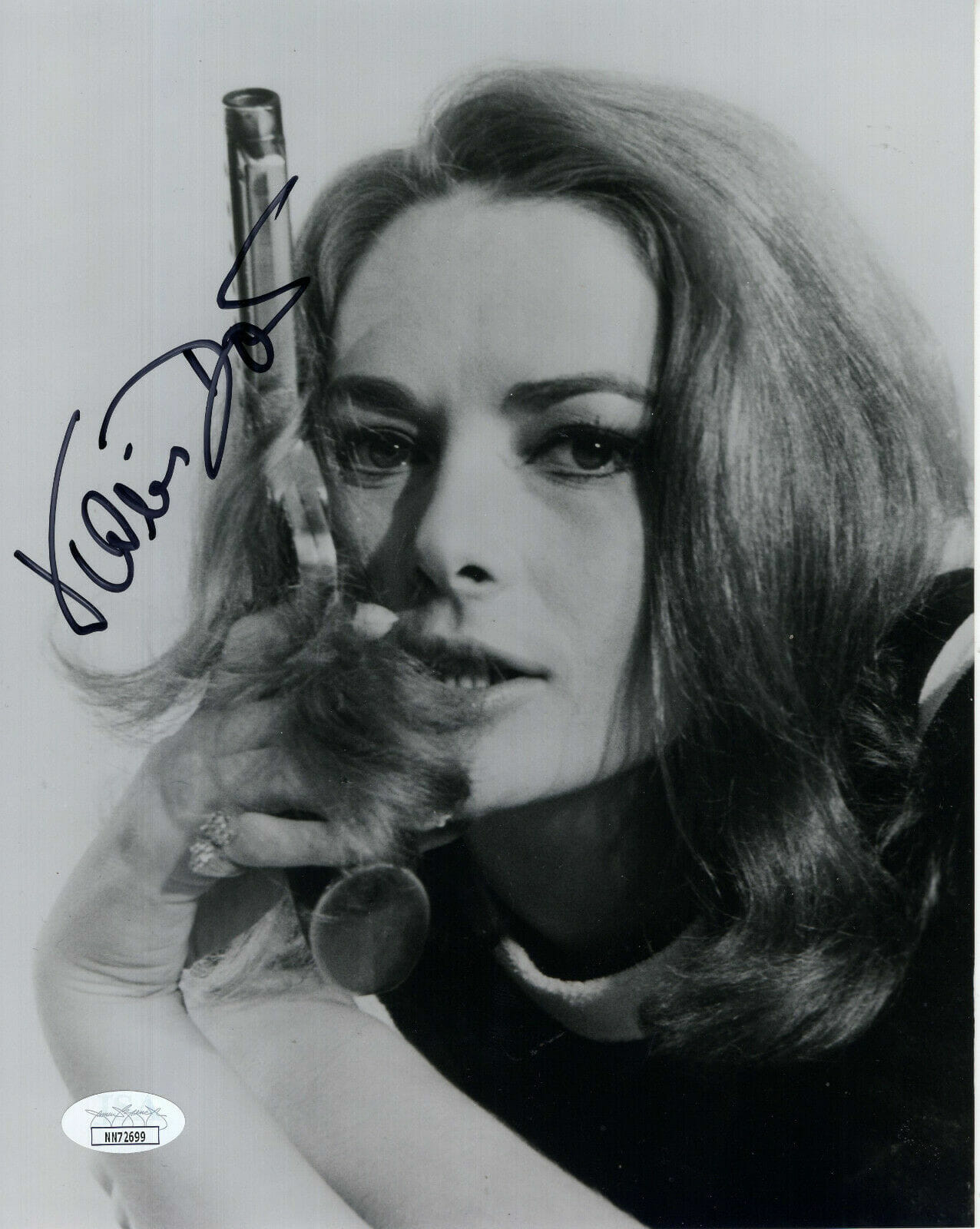 KARIN DOR HAND SIGNED 8x10 PHOTO SEXY BOND GIRL YOU ONLY LIVE TWICE JSA