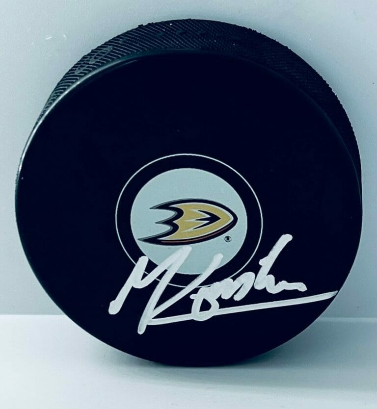 MAX COMTOIS SIGNED ANAHEIM DUCKS PUCK AUTOGRAPHED COLLECTIBLE MEMORABILIA