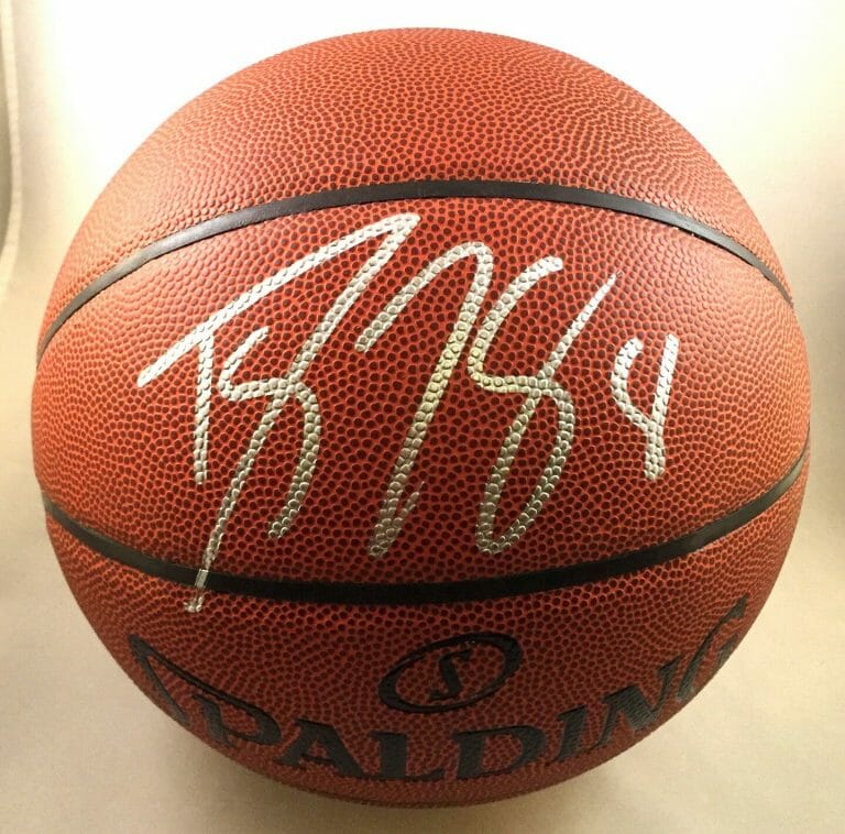 ATLANTA HAWKS DWIGHT HOWARD SIGNED BASKETBALL COA COLLECTIBLE MEMORABILIA
