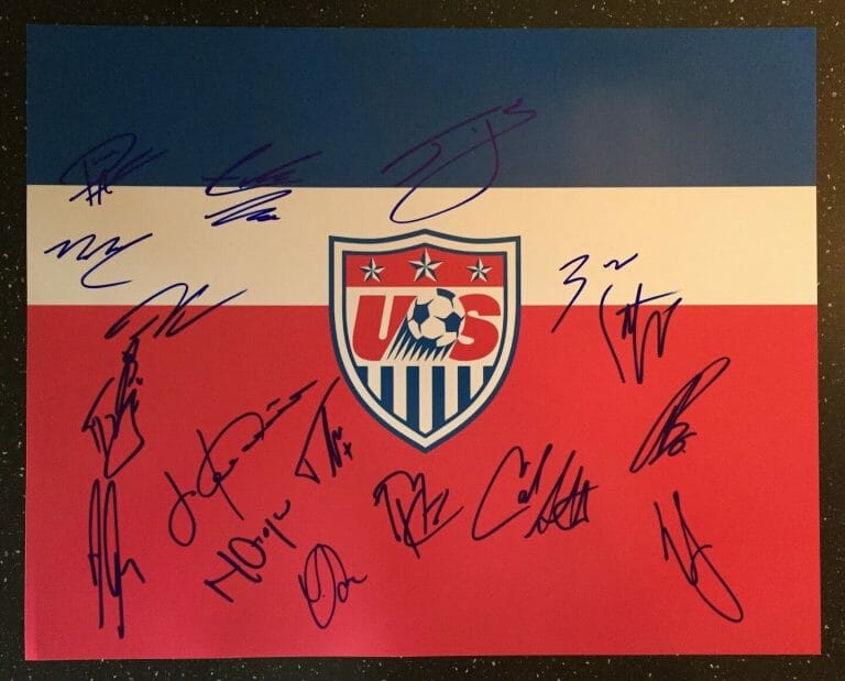 USA SOCCER MENS 2016 NATIONAL TEAM SIGNED 16×20 16 AUTOS KLINSMANN YEDLIN COA COLLECTIBLE MEMORABILIA