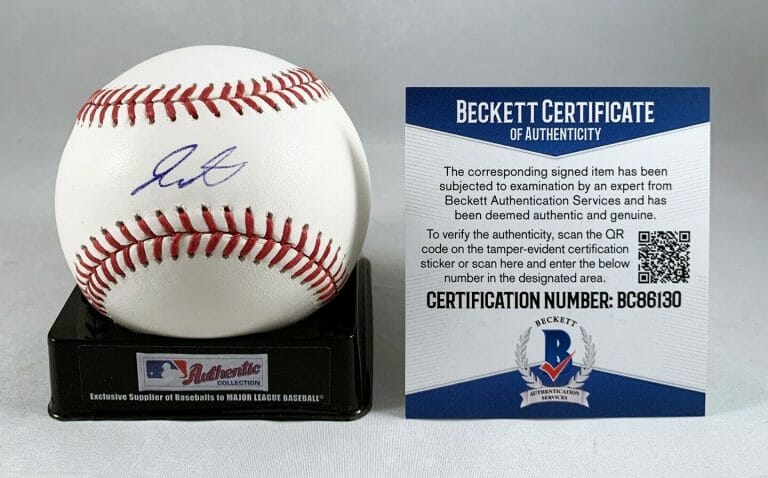 CINCINNATI REDS SHOGO AKIYAMA SIGNED AUTHENTIC MLB BASEBALL BECKETT BAS COA COLLECTIBLE MEMORABILIA