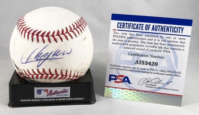 NEW YORK YANKEES AROLDIS CHAPMAN SIGNED GAMES USED AUTHENTIC MLB BASEBALL COA COLLECTIBLE MEMORABILIA