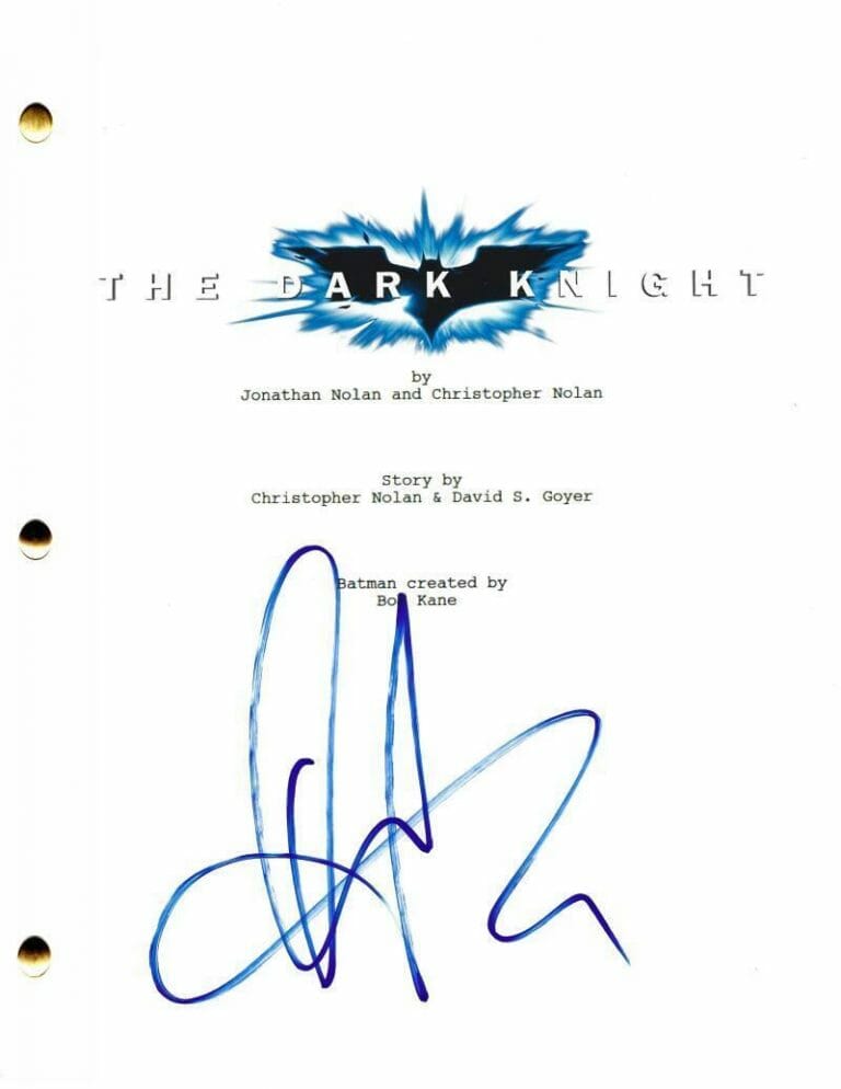 AARON ECKHART SIGNED THE DARK KNIGHT FULL SCRIPT AUTHENTIC AUTOGRAPH HOLOGRAM COLLECTIBLE MEMORABILIA