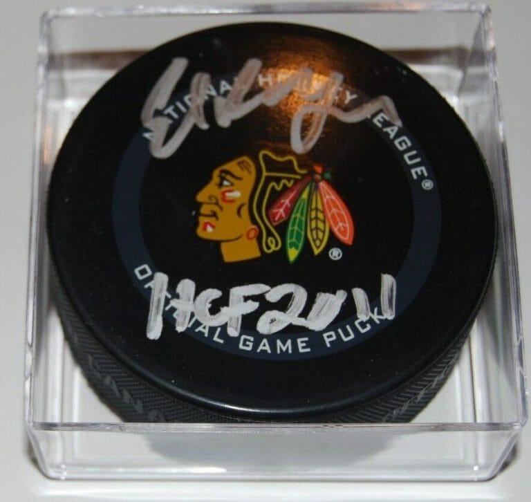 ED BELFOUR SIGNED (CHICAGO BLACKHAWKS) OFFICIAL GAME HOCKEY PUCK BECKETT BG03060 COLLECTIBLE MEMORABILIA