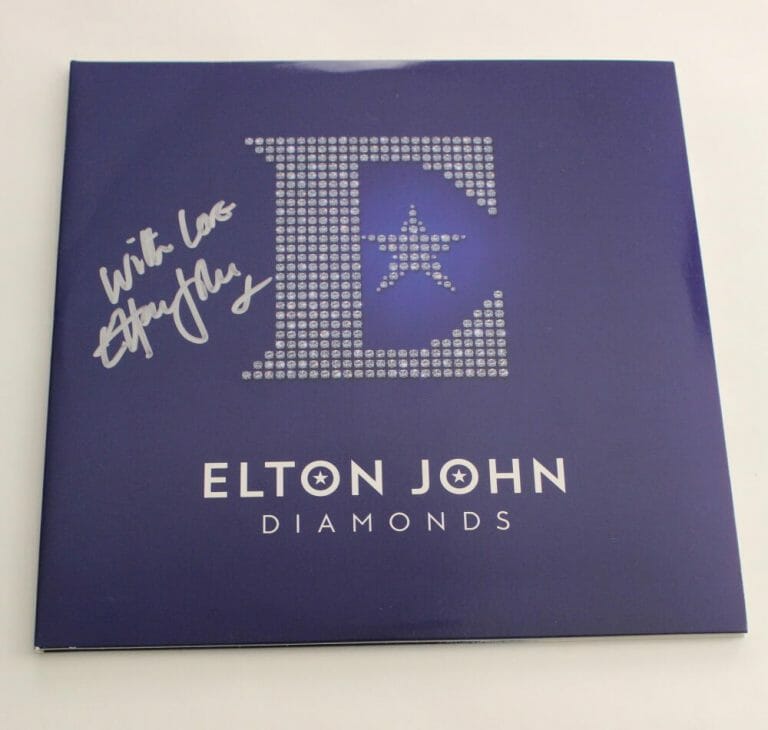 ELTON JOHN SIGNED AUTOGRAPH ALBUM VINYL RECORD – DIAMONDS VERY RARE! W/ JSA COA COLLECTIBLE MEMORABILIA