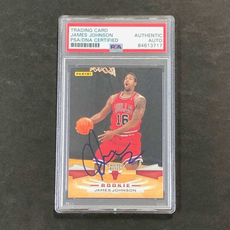 2009-10 PANINI #316 JAMES JOHNSON SIGNED CARD AUTO PSA/DNA SLABBED RC BULLS COLLECTIBLE MEMORABILIA