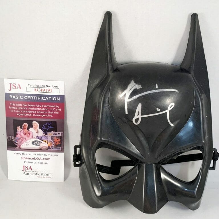 KEVIN SMITH SIGNED BATMAN MASK JSA COA COLLECTIBLE MEMORABILIA