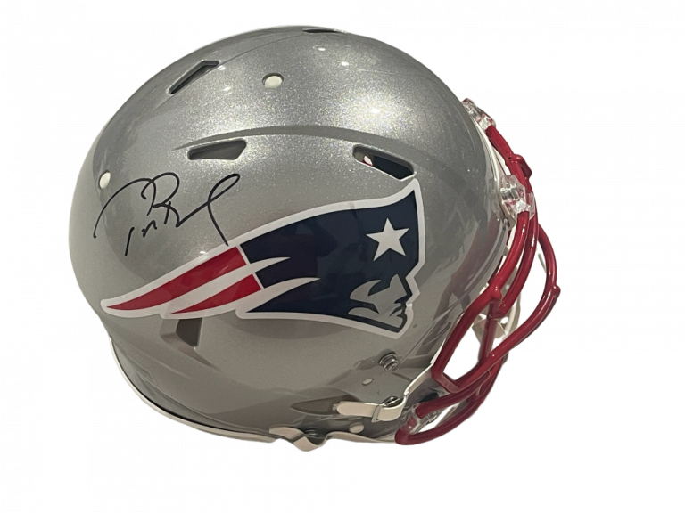 TOM BRADY SIGNED NEW ENGLAND PATRIOTS AUTOGRAPH SPEED AUTHENTIC FULL SIZE HELMET COLLECTIBLE MEMORABILIA