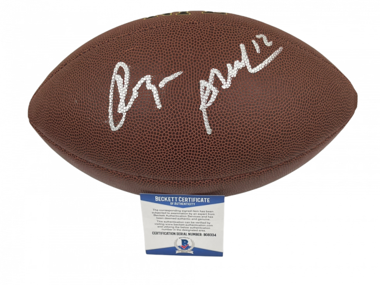 ROGER STAUBACH SIGNED NFL FOOTBALL DALLAS COWBOYS AUTOGRAPH BECKETT COA 9 COLLECTIBLE MEMORABILIA