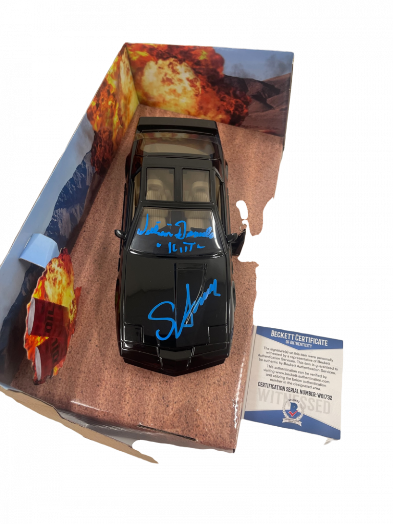 DAVID HASSELHOFF WILLIAM DANIELS SIGNED KNIGHT RIDER DIECAST 1:24 CAR BECKETT 2 COLLECTIBLE MEMORABILIA