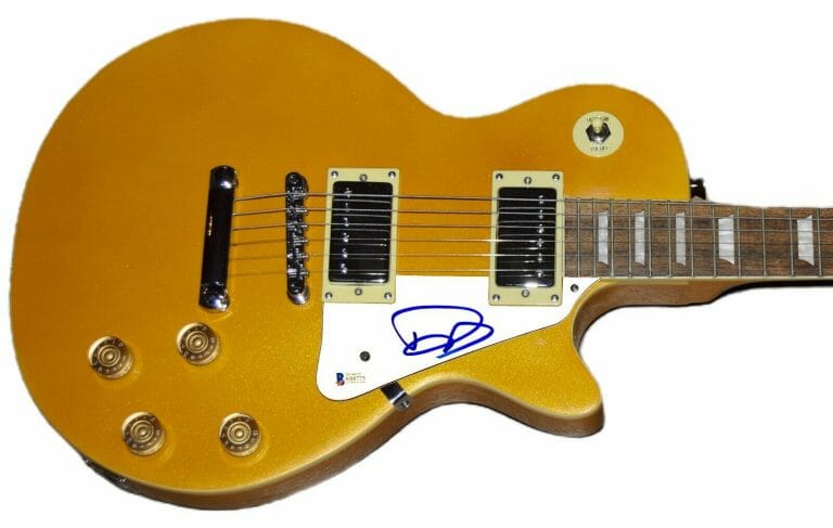 DAVE GROHL SIGNED AUTOGRAPHED GOLD LP STYLE ELECTRIC GUITAR BECKETT BAS COA COLLECTIBLE MEMORABILIA