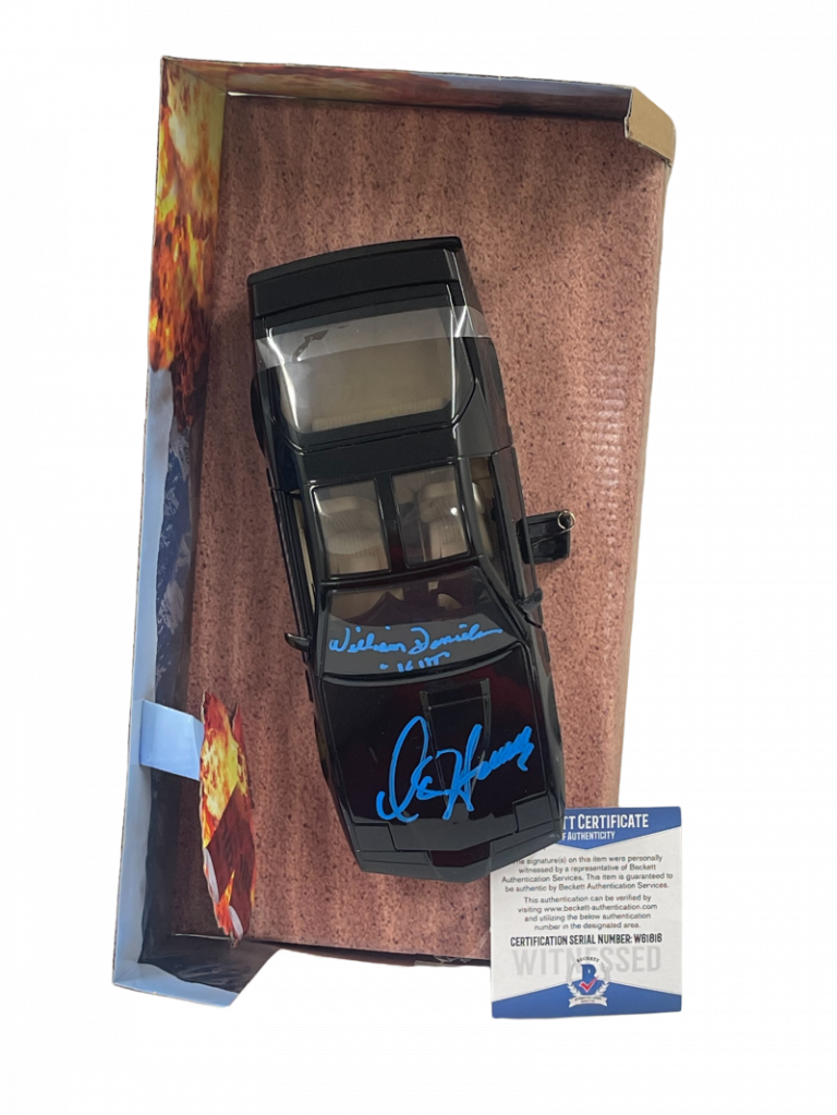 DAVID HASSELHOFF WILLIAM DANIELS SIGNED KNIGHT RIDER DIECAST 1:24 CAR BECKETT 57 COLLECTIBLE MEMORABILIA
