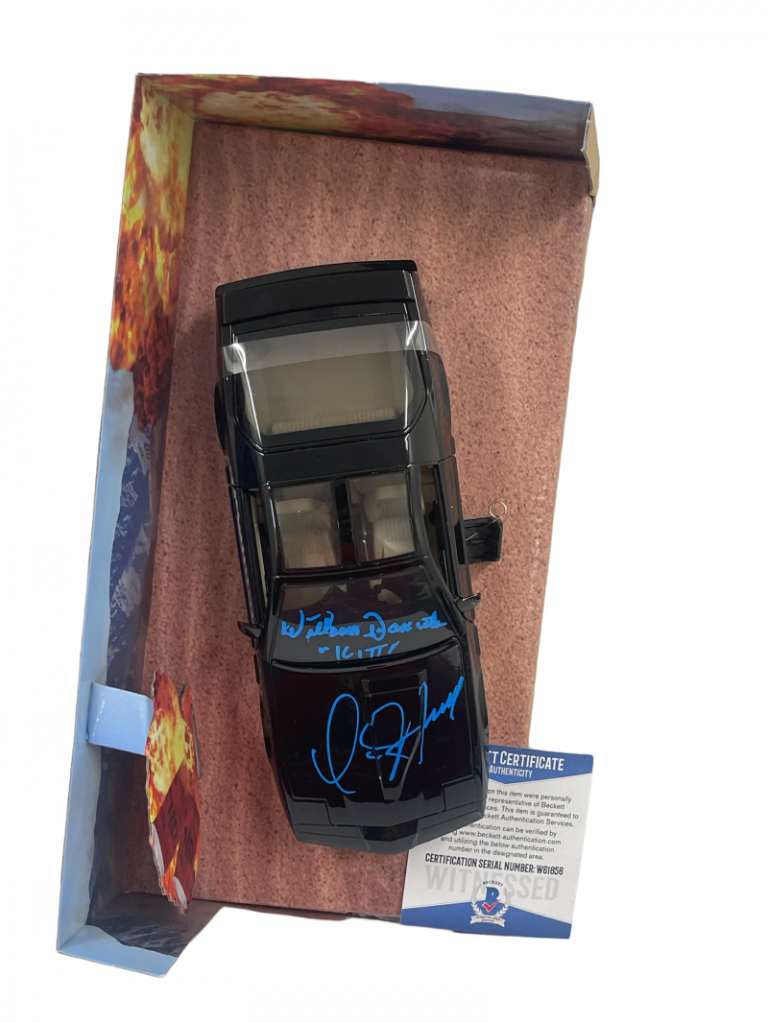 DAVID HASSELHOFF WILLIAM DANIELS SIGNED KNIGHT RIDER DIECAST 1:24 CAR BECKETT 64 COLLECTIBLE MEMORABILIA