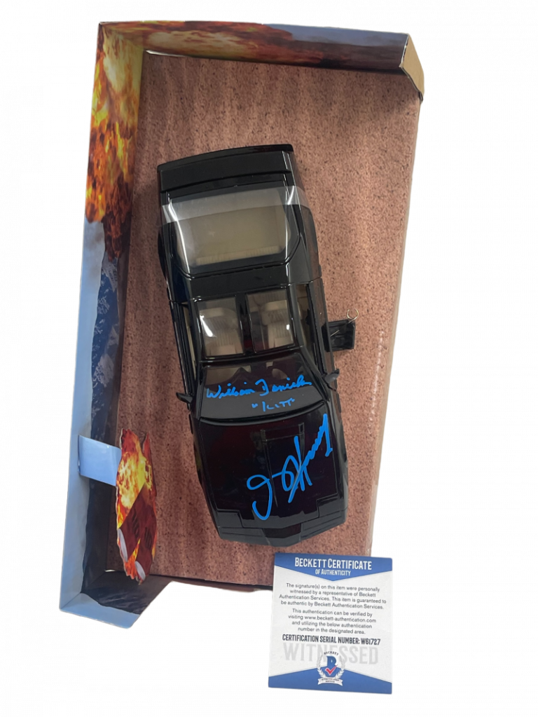DAVID HASSELHOFF WILLIAM DANIELS SIGNED KNIGHT RIDER DIECAST 1:24 CAR BECKETT 60 COLLECTIBLE MEMORABILIA