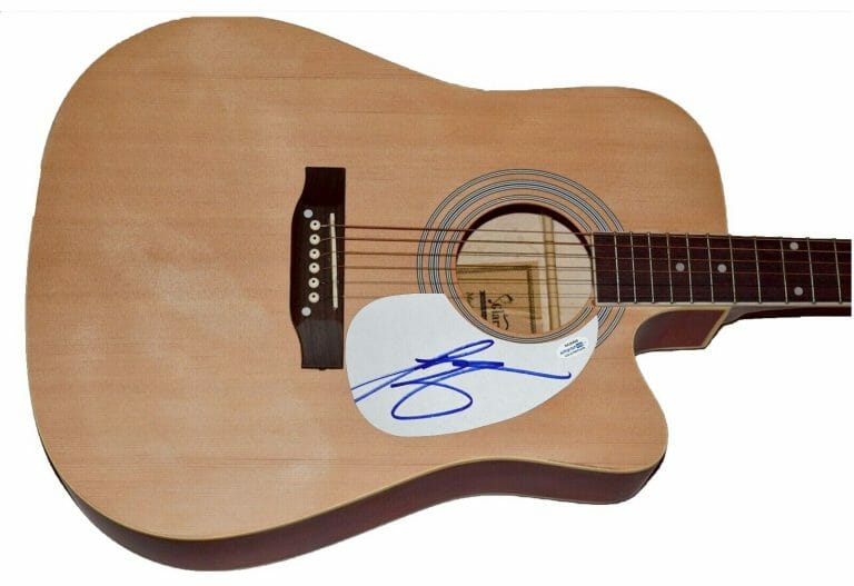 LUKE BRYAN SIGNED AUTOGRAPHED FULL SIZE ACOUSTIC GUITAR COUNTRY MUSIC ACOA COA COLLECTIBLE MEMORABILIA