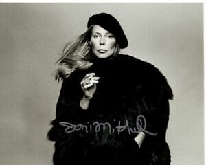 JONI MITCHELL SIGNED 8×10 PHOTO W/ HOLOGRAM COA COLLECTIBLE MEMORABILIA