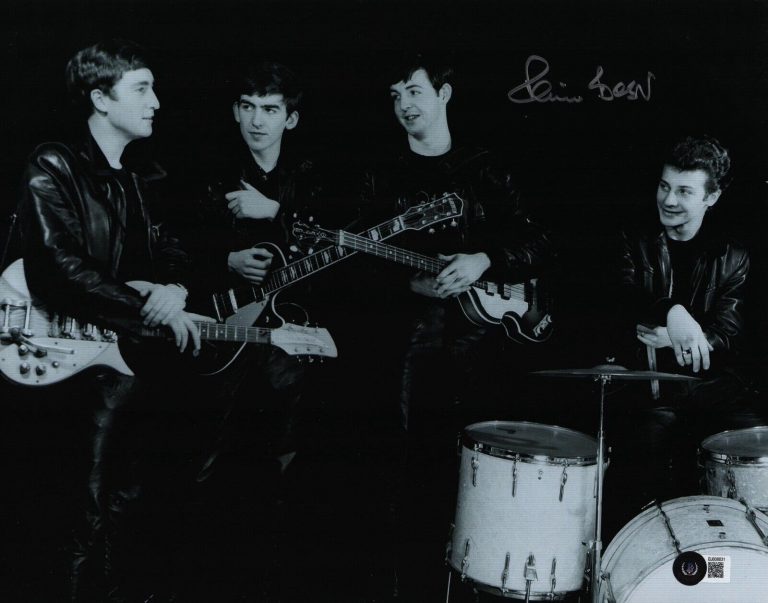 thumbnail image 2 of The Beatles Signed Photo Print – A4 Poster – Autographed Memorabilia Reproduction 2 of 3