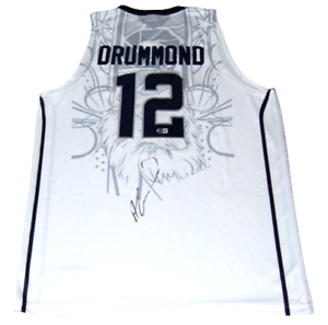 ANDRE DRUMMOND SIGNED (UCONN HUSKIES) XL BASKETBALL JERSEY BECKETT BAS BG93630 COLLECTIBLE MEMORABILIA