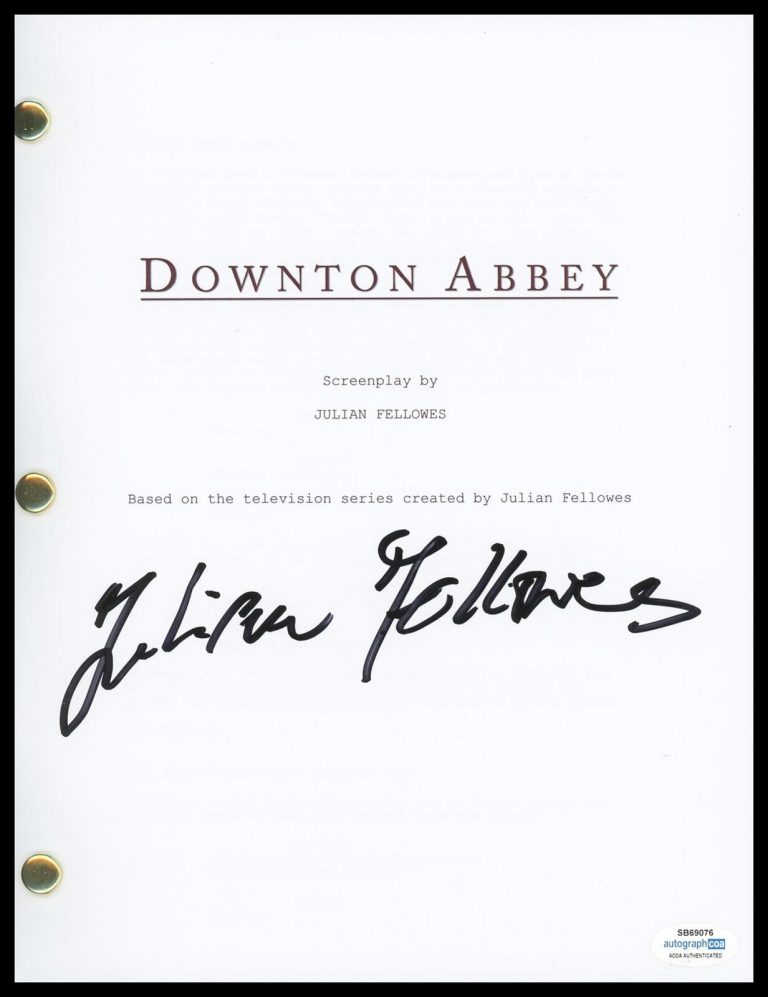 JULIAN FELLOWES “DOWNTON ABBEY” CREATOR AUTOGRAPH SIGNED SCRIPT SCREENPLAY ACOA COLLECTIBLE MEMORABILIA