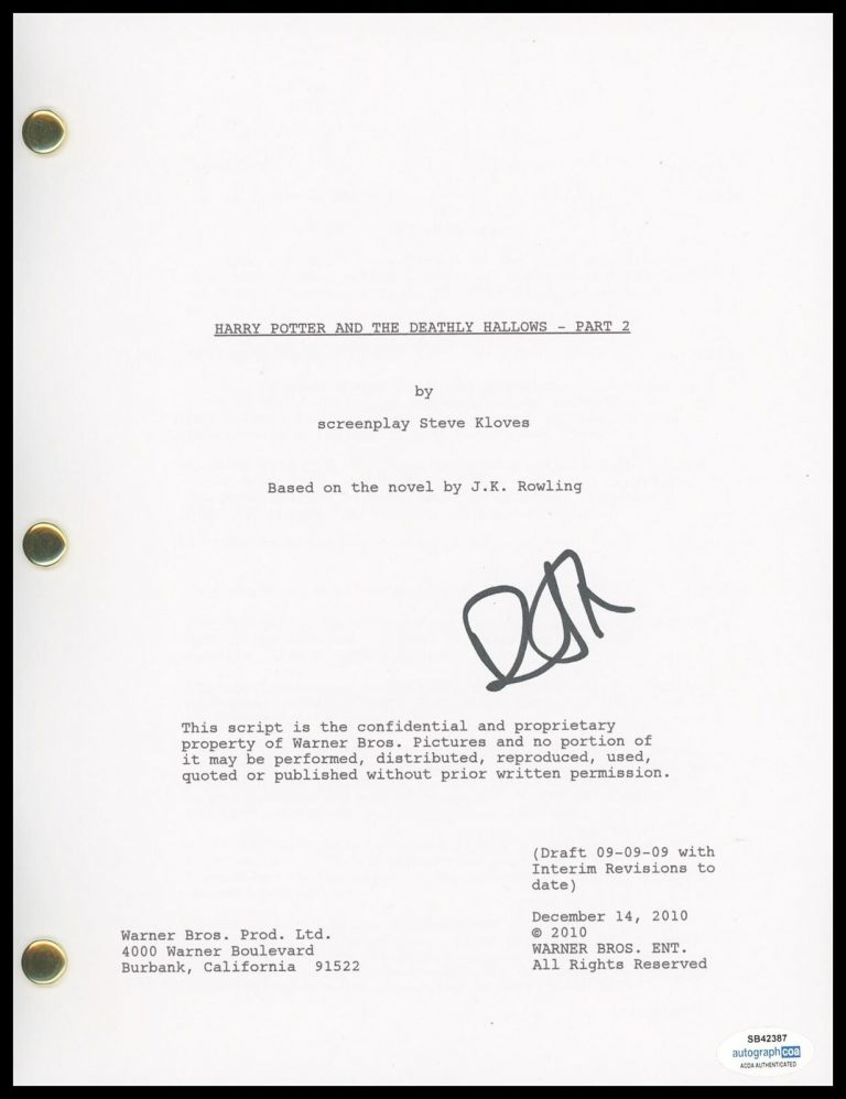 DAVID HEYMAN “HARRY POTTER AND THE DEATHLY HALLOWS” SIGNED SCRIPT SCREENPLAY COLLECTIBLE MEMORABILIA