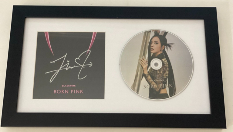 BLACKPINK Born Pink Digipack Jisoo retailer (SIGNED COVER)