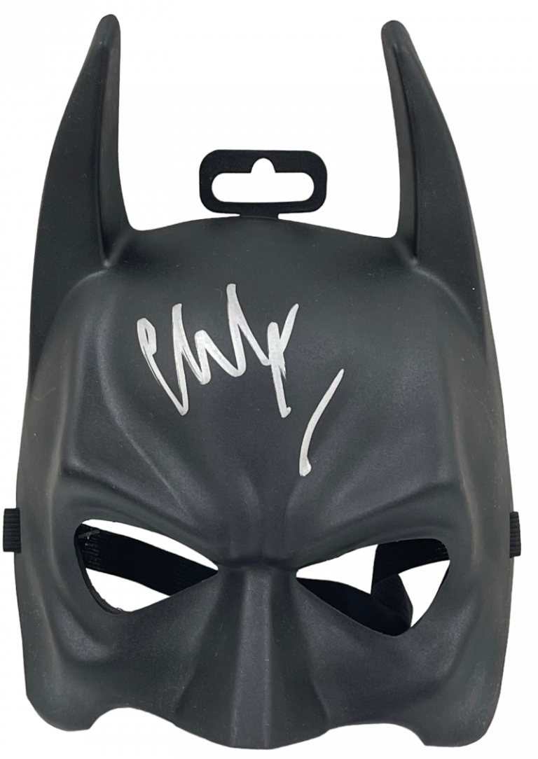 CHRISTIAN BALE SIGNED THE DARK KNIGHT BATMAN MASK AUTHENTIC AUTOGRAPH BECKETT 6 COLLECTIBLE MEMORABILIA