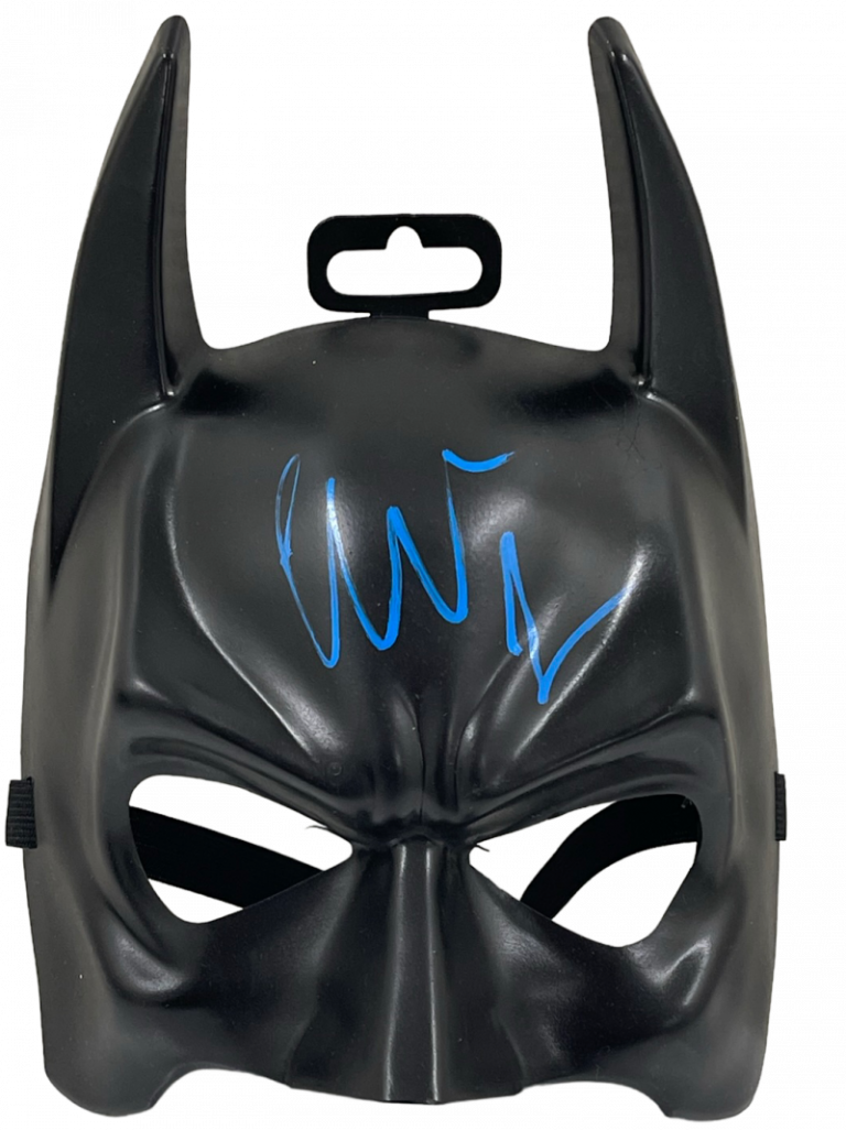 CHRISTIAN BALE SIGNED THE DARK KNIGHT BATMAN MASK AUTHENTIC AUTOGRAPH BECKETT 19 COLLECTIBLE MEMORABILIA