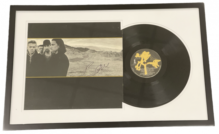 BONO SIGNED U2 JOSHUA TREE FRAMED ALBUM VINYL AUTHENTIC AUTOGRAPH BECKETT LOA COLLECTIBLE MEMORABILIA