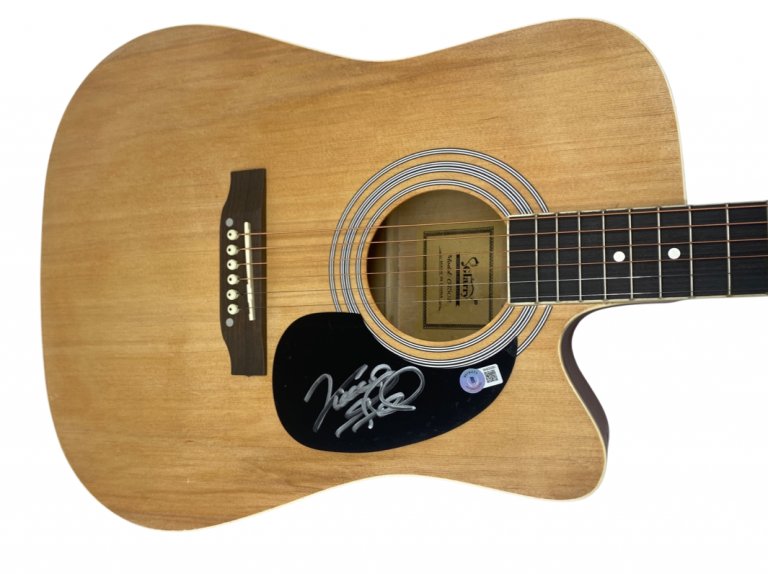 Ann Wilson Nancy Wilson Heart Signed Full Size Acoustic Guitar Proof Autographed STAR Ann Wilson Nancy Wilson Heart Signed Full Size Acoustic Guitar Proof Autographed STAR