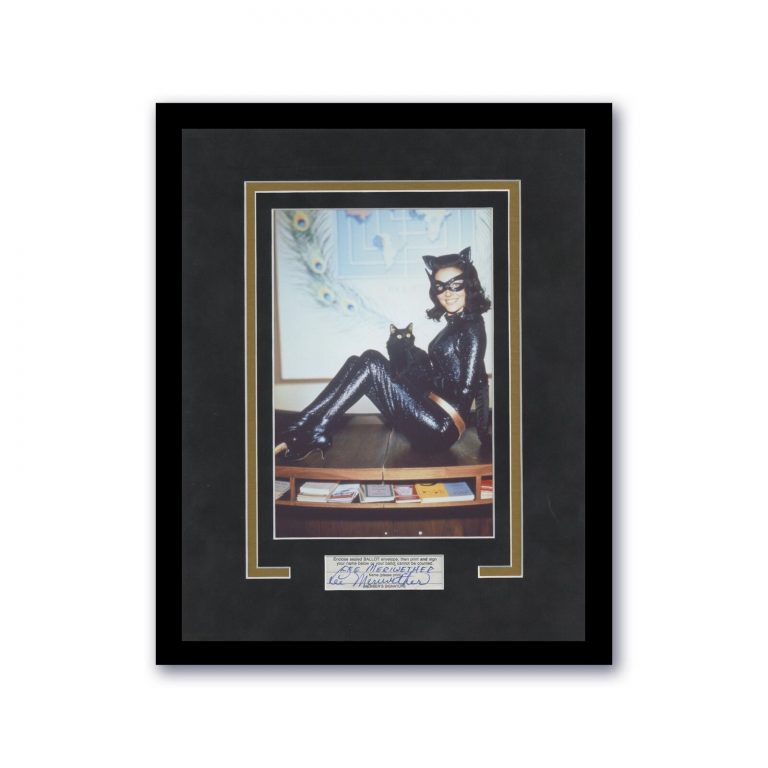LEE MERIWETHER “BATMAN” AUTOGRAPH SIGNED ‘CATWOMAN’ FRAMED 11×14 DISPLAY ACOA COLLECTIBLE MEMORABILIA