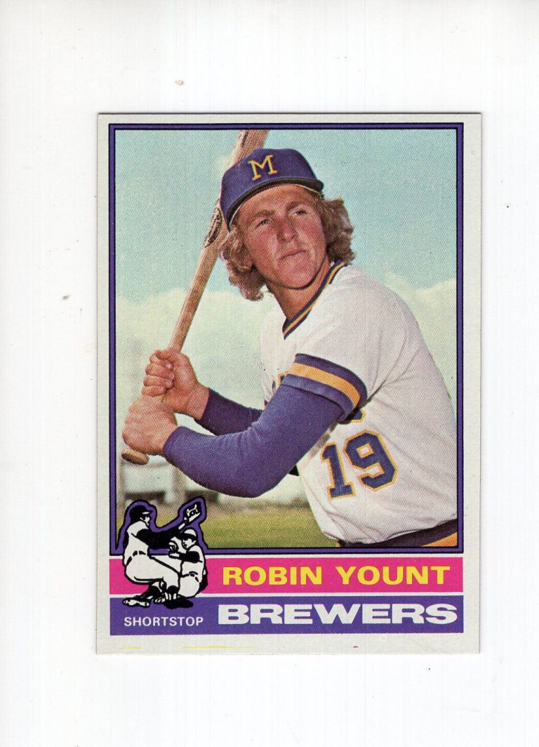 ROBIN YOUNT 1976 TOPPS BASEBALL CARD AMAZING CONDITION+SHARP CORNERS COLLECTIBLE MEMORABILIA