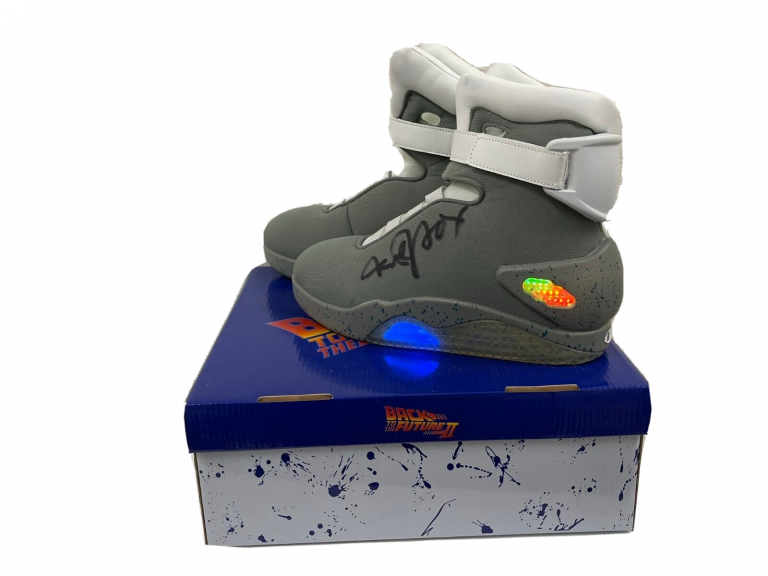 MICHAEL J FOX SIGNED BACK TO THE FUTURE SNEAKERS AUTHENTIC AUTOGRAPH BECKETT 14 COLLECTIBLE MEMORABILIA