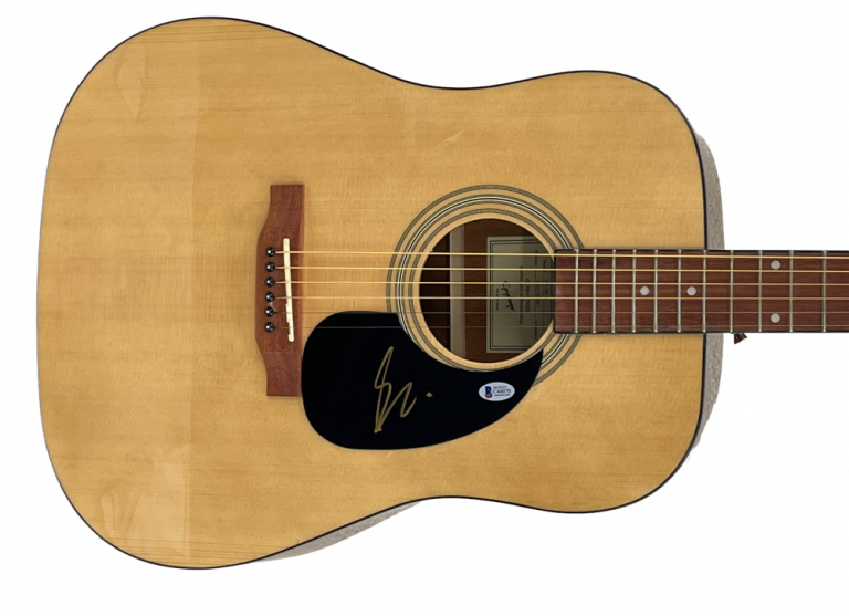 SHANIA TWAIN SIGNED FULL SIZE ACOUSTIC GUITAR EPIPHONE AUTOGRAPH BECKETT COLLECTIBLE MEMORABILIA