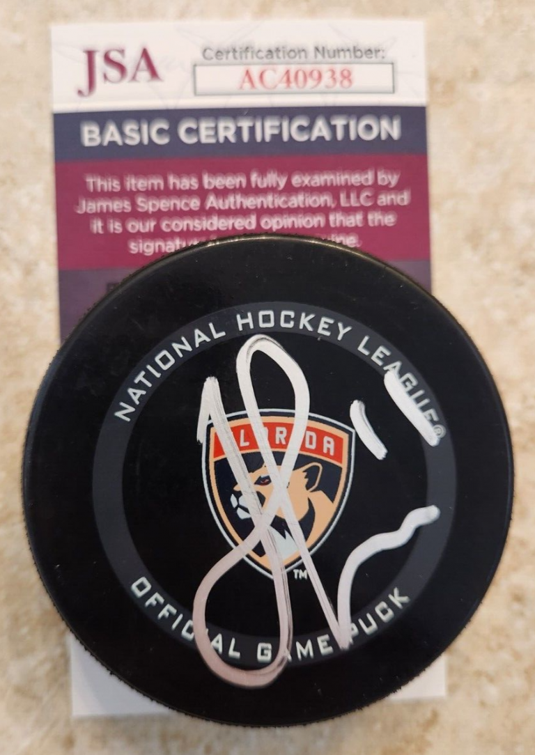 JONATHAN HUBERDEAU SIGNED OFFICIAL NHL GAME PUCK W/ JSA COA FLORIDA PANTHERS 3 COLLECTIBLE MEMORABILIA