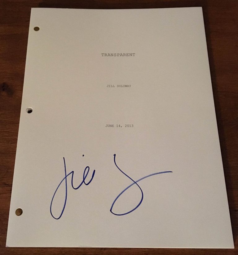 GFA TRANSPARENT DIRECTOR * JILL SOLOWAY * SIGNED FULL TV SERIES SCRIPT T1 COA COLLECTIBLE MEMORABILIA