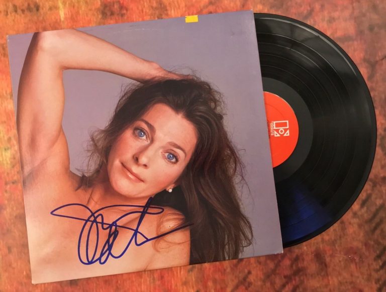 GFA HARD TIMES FOR LOVERS * JUDY COLLINS * SIGNED RECORD ALBUM PROOF J3 COA COLLECTIBLE MEMORABILIA