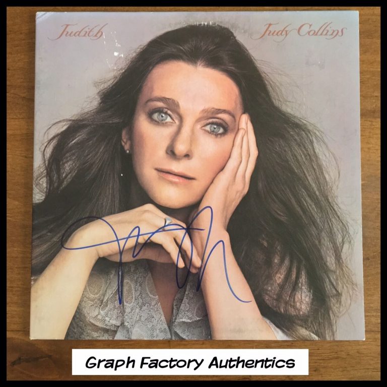 Judy Collins signed Judith album vinyl record COA proof autographed STAR Judy Collins signed Judith album vinyl record COA proof autographed STAR