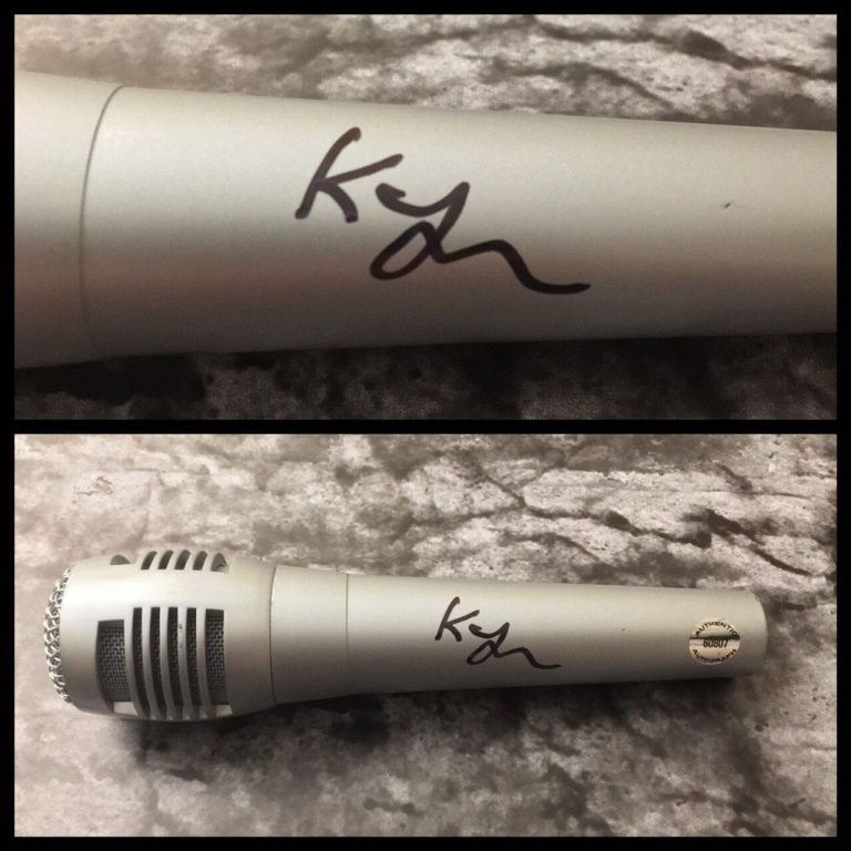 GFA A GOOD NIGHT IN THE GHETTO * KAMAIYAH * SIGNED AUTOGRAPH MICROPHONE AD2 COA COLLECTIBLE MEMORABILIA