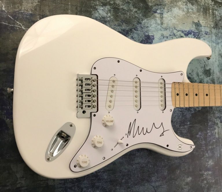GFA COME AWAY WITH ME * NORAH JONES * SIGNED AUTOGRAPHED ELECTRIC GUITAR AD5 COA COLLECTIBLE MEMORABILIA