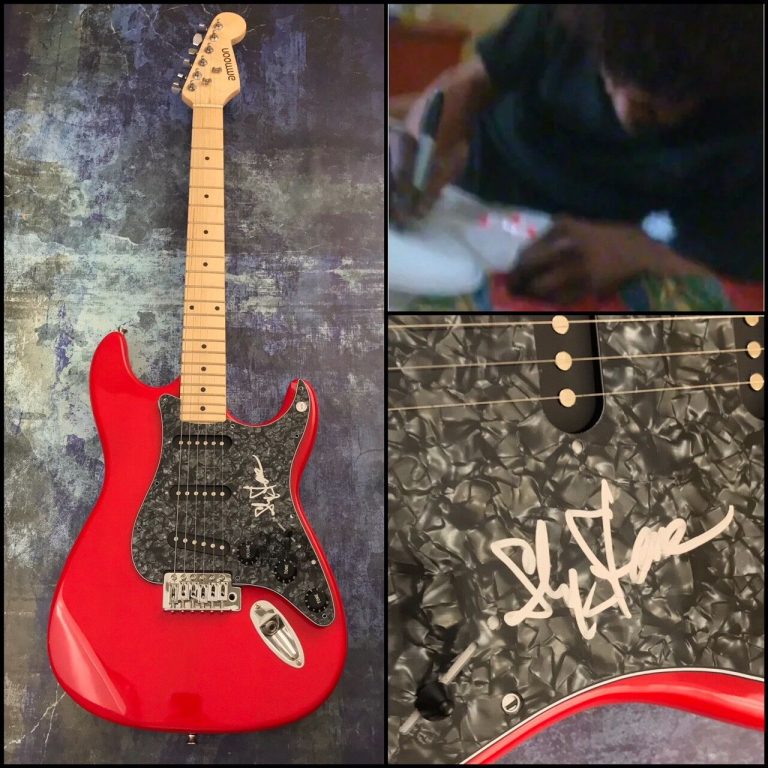 GFA SLY AND THE FAMILY STONE * SLY STONE * SIGNED ELECTRIC GUITAR PROOF S3 COA COLLECTIBLE MEMORABILIA