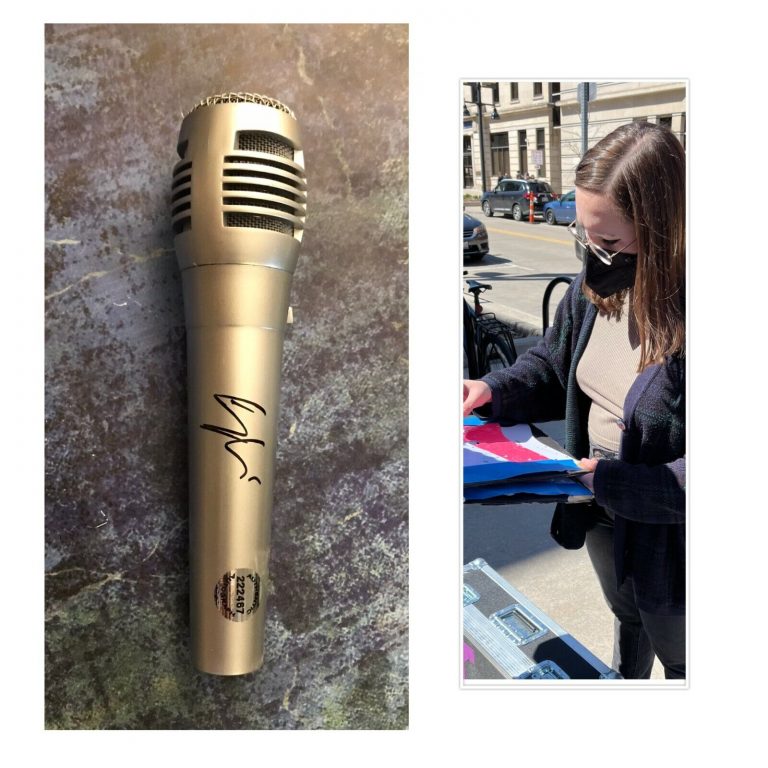 GFA CIRCLE THE DRAIN * SOCCER MOMMY * SIGNED MICROPHONE PROOF S5 COA COLLECTIBLE MEMORABILIA