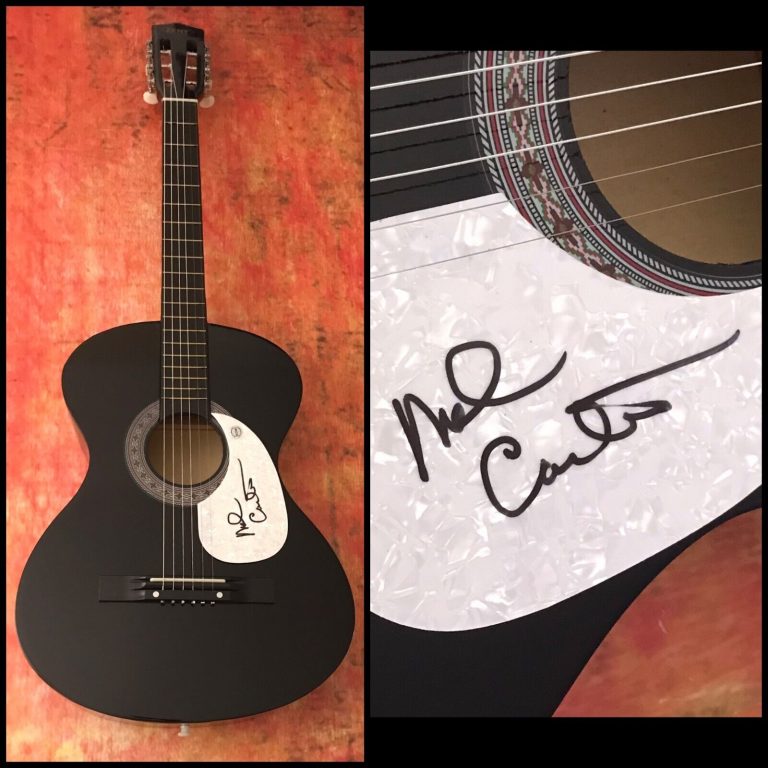 GFA HOLD ME, THRILL ME, KISS ME * MEL CARTER * SIGNED ACOUSTIC GUITAR M1 COA COLLECTIBLE MEMORABILIA