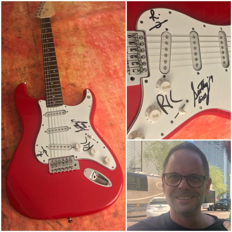 GFA ROBIN WILSON X3 BAND * GIN BLOSSOMS * SIGNED ELECTRIC GUITAR B COA COLLECTIBLE MEMORABILIA