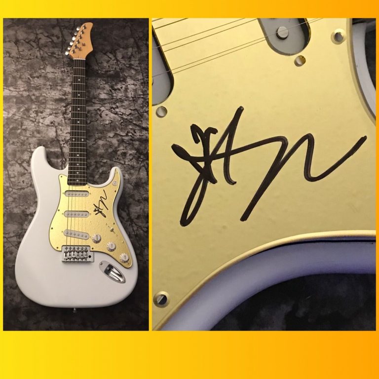 GFA MANESKIN BAND BEGGIN’ STAR * DAMIANO DAVID * SIGNED ELECTRIC GUITAR COA COLLECTIBLE MEMORABILIA
