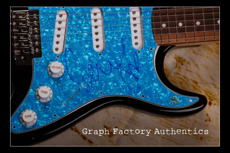 GFA ENGLISH POP STAR * JESSIE J * SIGNED ELECTRIC GUITAR PROOF COA COLLECTIBLE MEMORABILIA