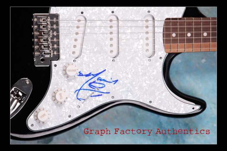 GFA LEGENDARY THE TIME SINGER * MORRIS DAY * SIGNED ELECTRIC GUITAR MH2 COA COLLECTIBLE MEMORABILIA