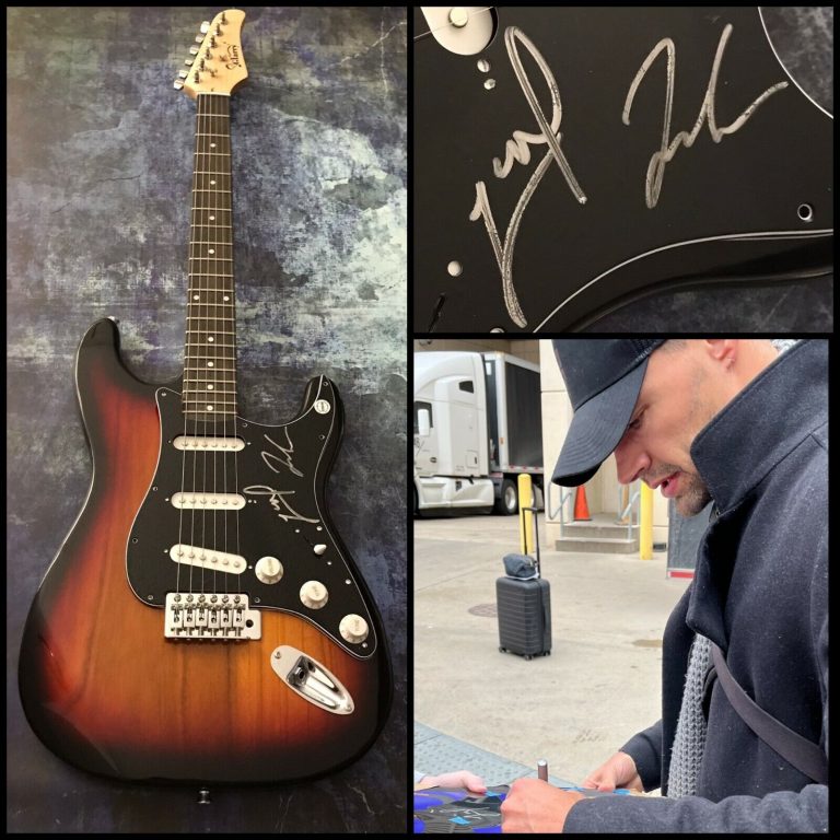 GFA JOEL & LUKE SMALLBONE * FOR KING & COUNTRY * SIGNED ELECTRIC GUITAR K1 COA COLLECTIBLE MEMORABILIA