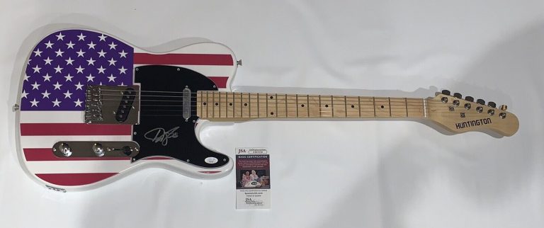 DEE SNIDER SIGNED USA FLAG ELECTRIC GUITAR TWISTED SISTER PROOF JSA COA COLLECTIBLE MEMORABILIA