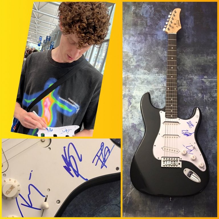 GFA YUMENO GARDEN BAND * LAST DINOSAURS * SIGNED ELECTRIC GUITAR PROOF COA COLLECTIBLE MEMORABILIA