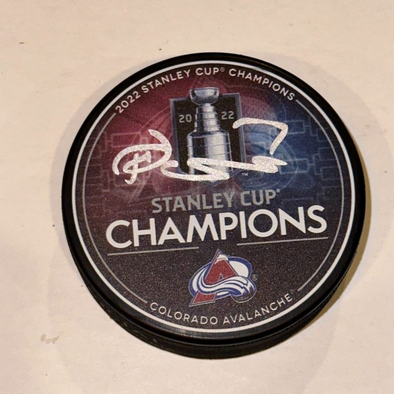 DEVON TOEWS SIGNED 2022 STANLEY CUP CHAMPS PUCK BECKETT AUTH BAS
 COLLECTIBLE MEMORABILIA